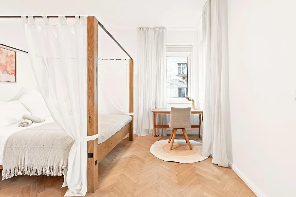 Cozy Apartment In Quiet Location, Fast Train Station 100M Away, Contactless Check-In Vienna Austria