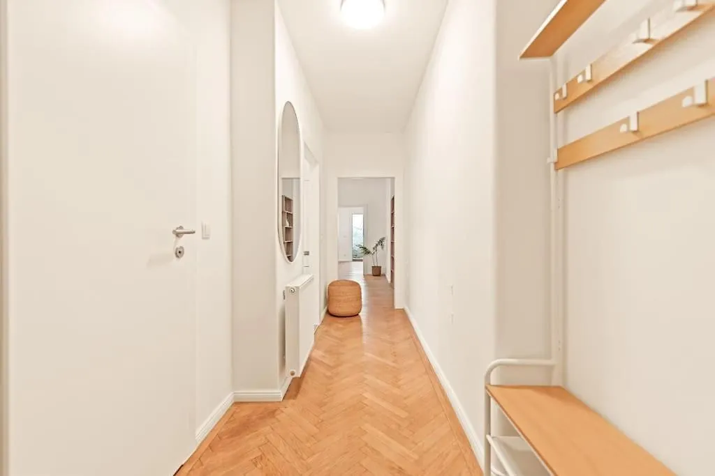 Cozy Apartment In Quiet Location, Fast Train Station 100M Away, Contactless Check-In Vienna