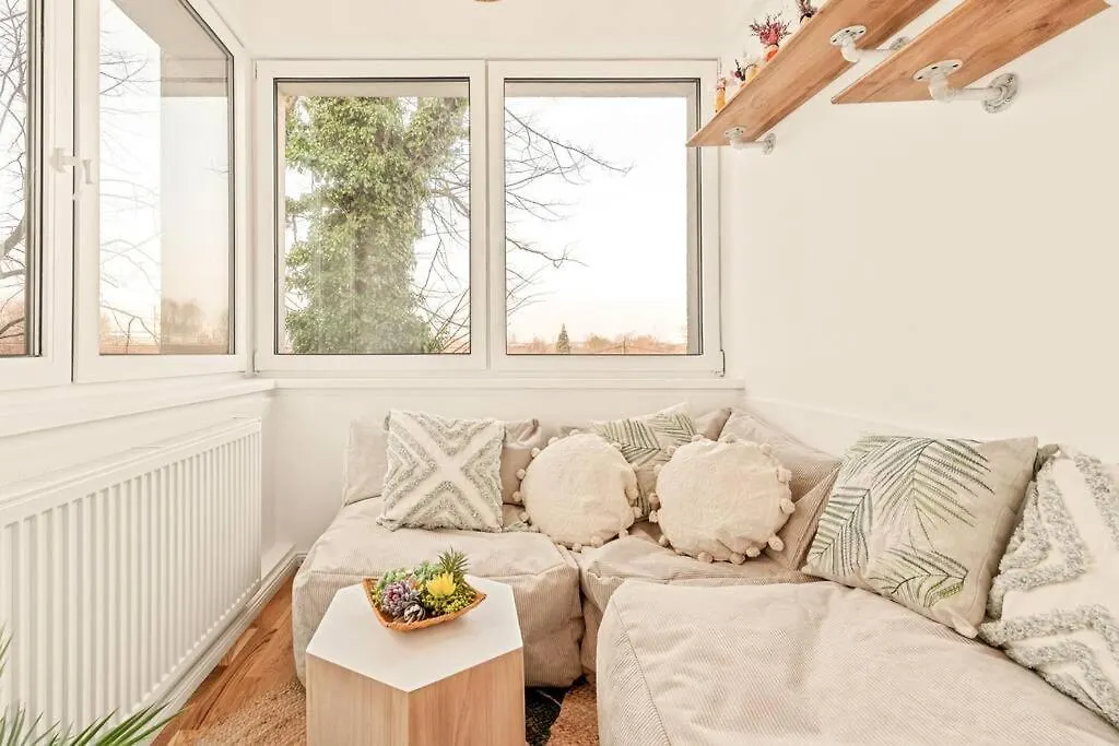 Cozy Apartment In Quiet Location, Fast Train Station 100M Away, Contactless Check-In Vienna Austria