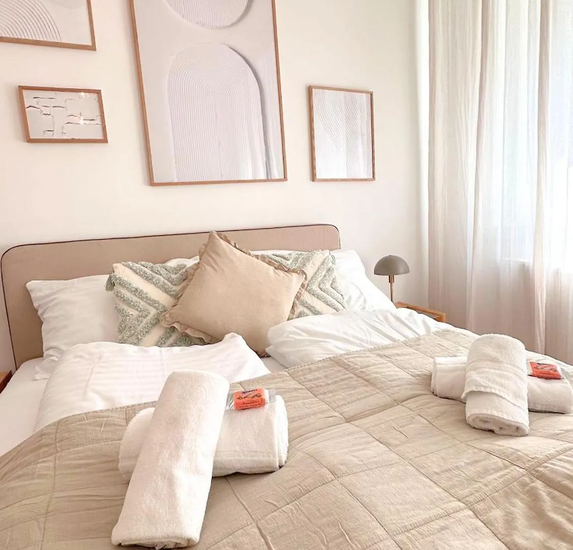Cozy Apartment In Quiet Location, Fast Train Station 100M Away, Contactless Check-In Vienna